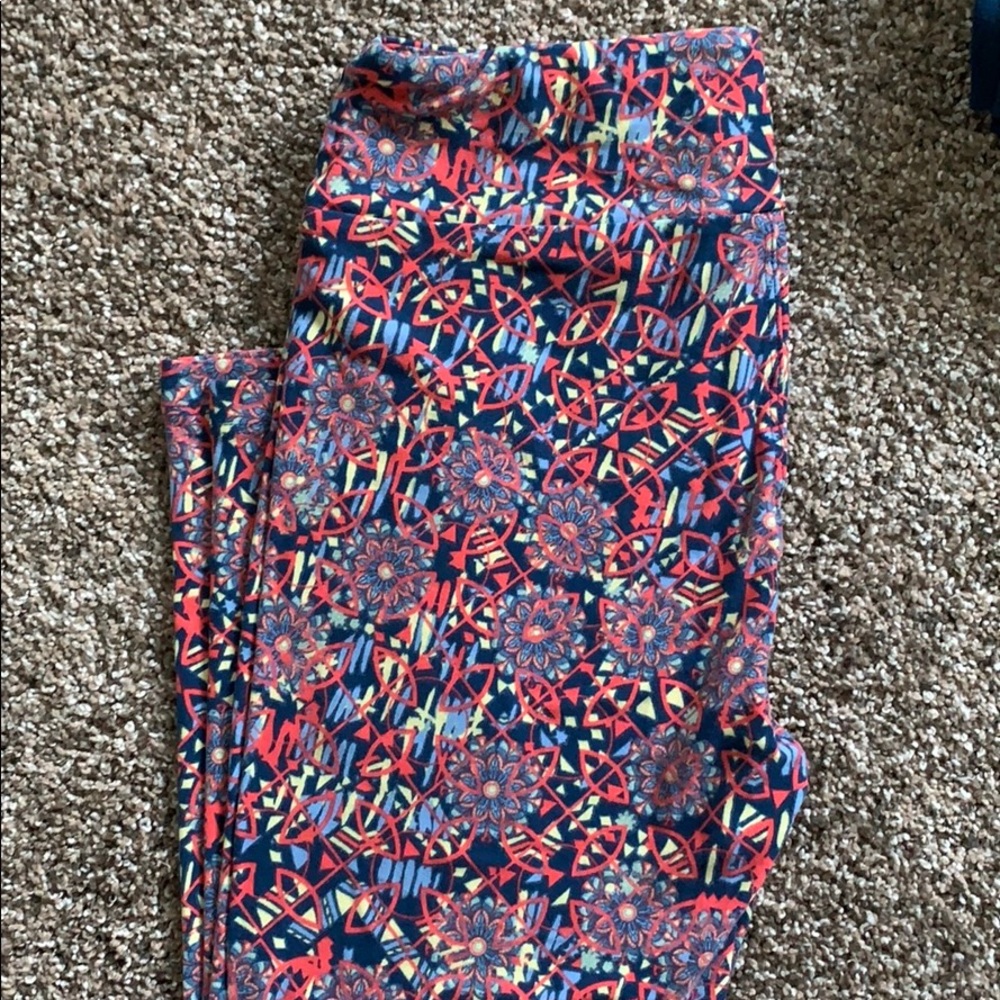 Lularoe one size leggings